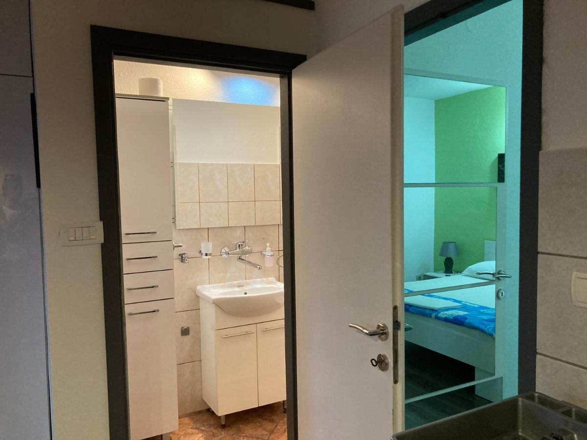 Jale Apartment Split Exterior photo